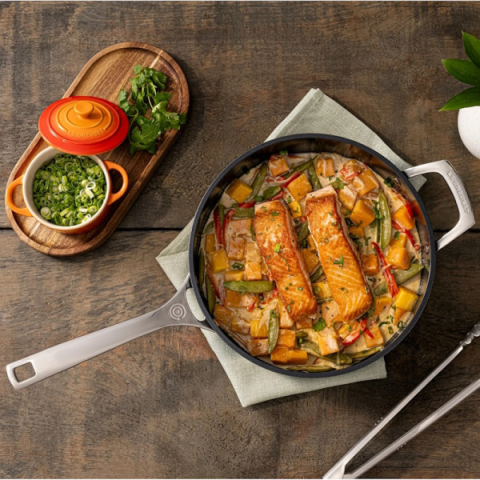 Wok anti-adhérent 32cm "Esssential" - Le Creuset