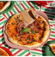 Le Formidable plat à pizza rose avec couteau - Cookut